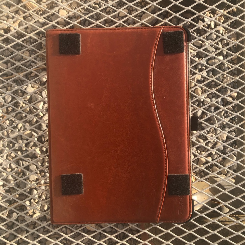 Tablet Folio Case in Brown - Genuine Leather Look